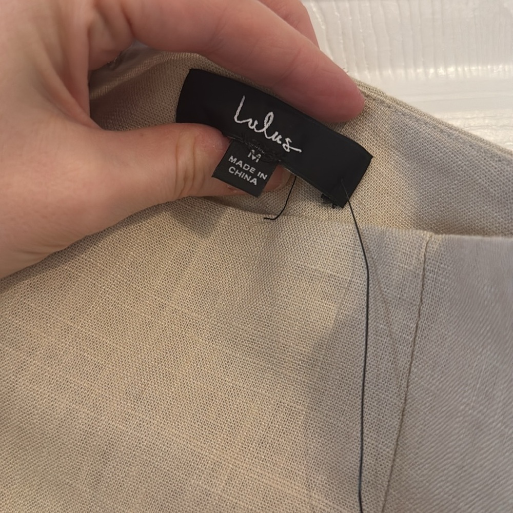 NWT Lulu’s Beige Linen Mini Skirt - Size M - Picture 4 of 4